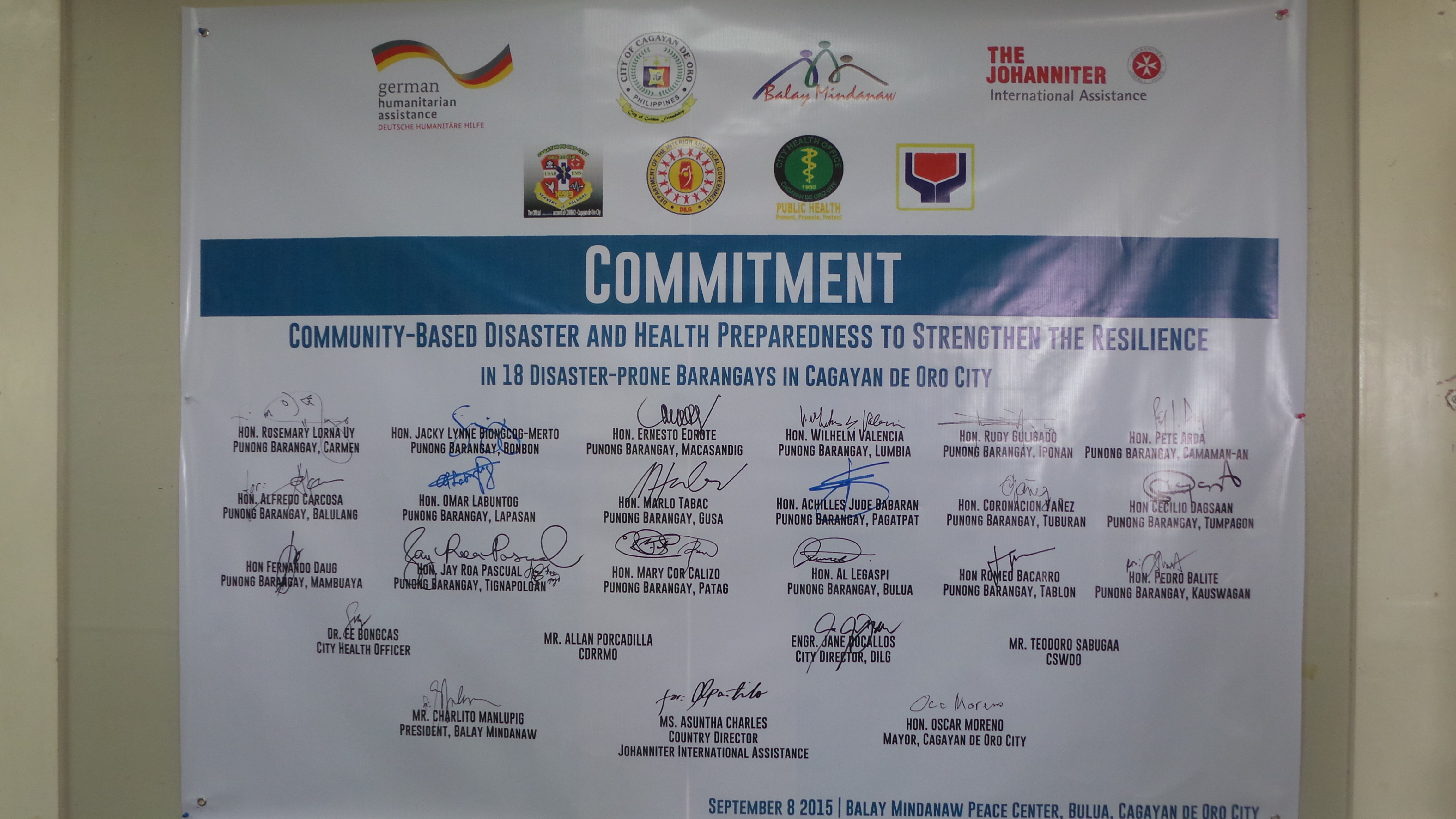 The symbollic commitment signed by the participants